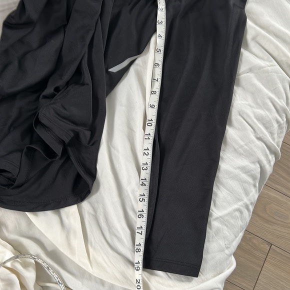 Old navy go dry long sleeves,  activewear. Black. Ladies size XL tall - Picture 10 of 10